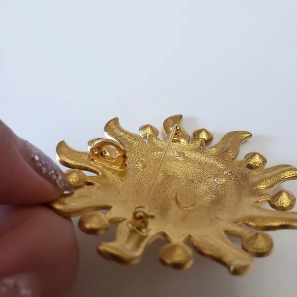 KIRK'S FOLLY "One Love" convertible brooch/ pendant goldtone sun face - Picture 7 of 8